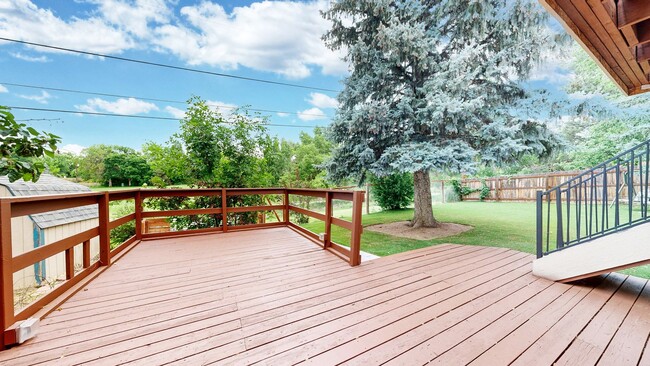 Building Photo - Amazing 4 Bed/3 Bath SFH Backing to Walnut...