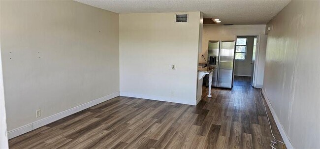 Building Photo - 2175 NE 56th St