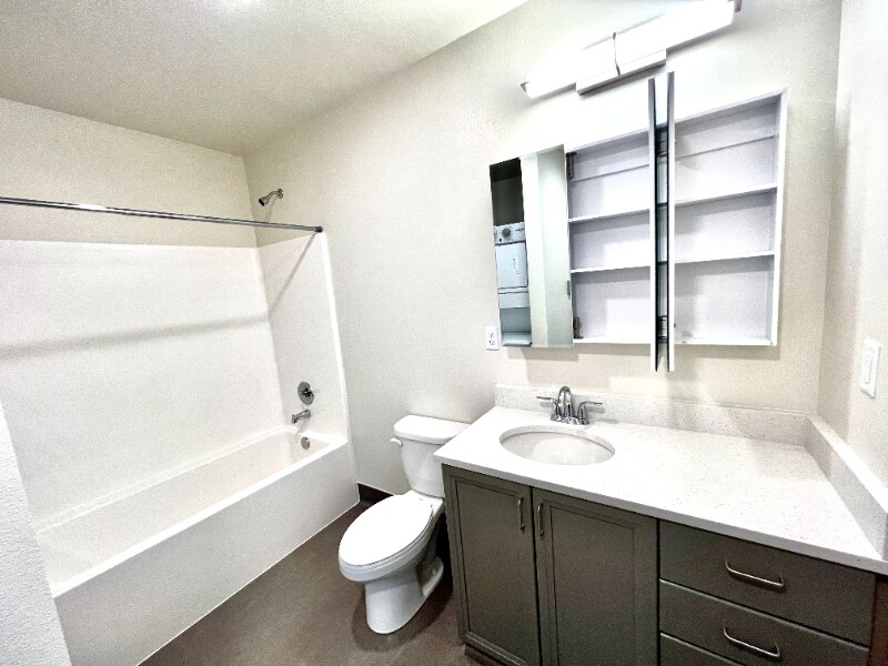 Building Photo - 2330 Yakima Ct