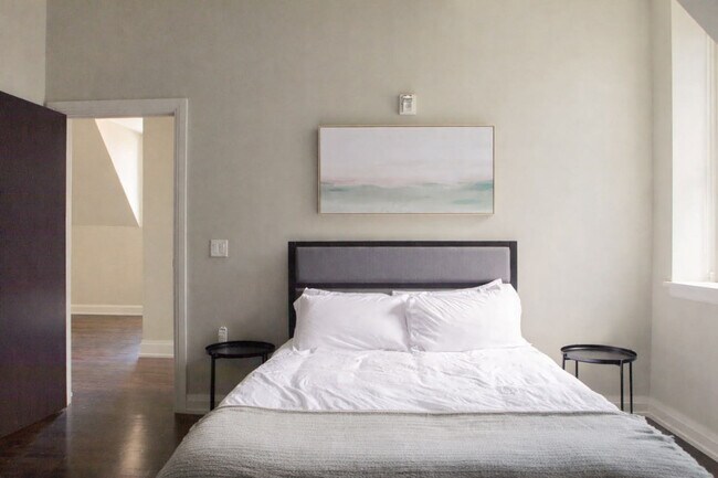 Building Photo - 225 E Michigan St