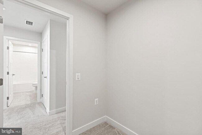 Primary Photo - 4319 Southerby Dr