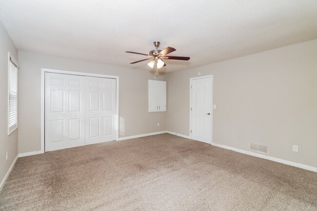 Building Photo - 3055 Sumit Wood Dr NW