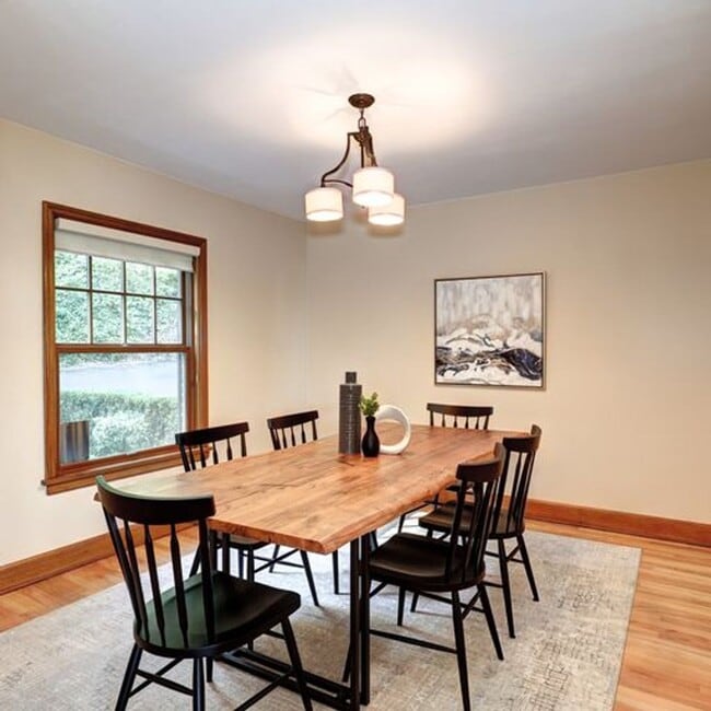 Building Photo - Beautiful 4 Bed, 3.5 Bath Rental home in G...