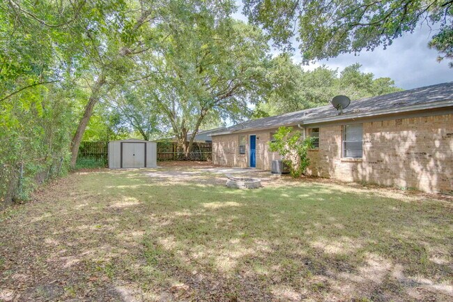 Building Photo - Updated Southwest Pensacola 3BR Home Near NAS Pensacola with Garage & Fenced Backyard