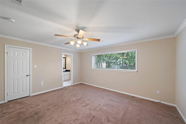 Building Photo - 12350 Attlee Dr