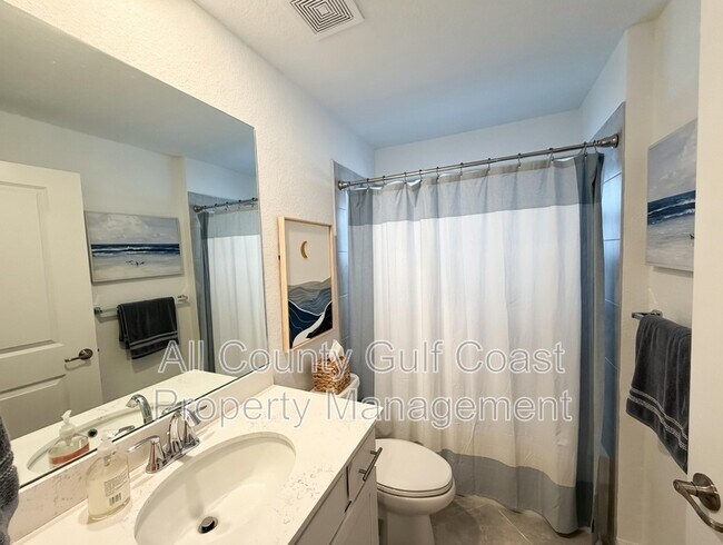 Building Photo - 12550 Galapagos Ct