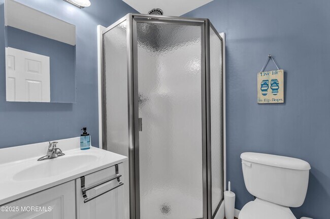 Building Photo - 111 7th Ave