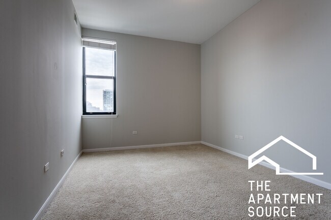 Building Photo - 1464 S Michigan Ave