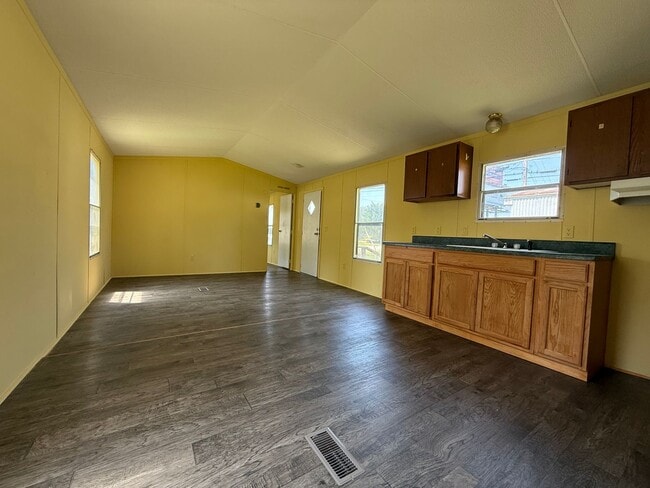 Building Photo - Two Bedroom Home for Rent