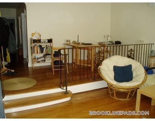 Building Photo - 35 Park St