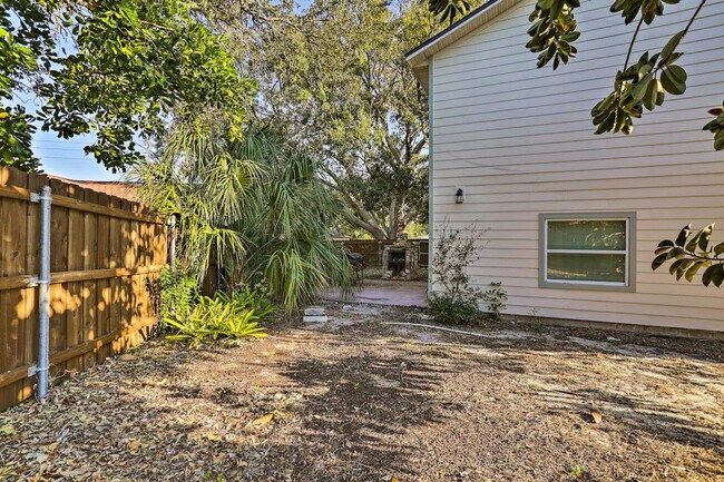 Building Photo - 4484 Cobia Dr SE