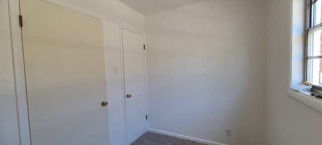Building Photo - 253 Northwind Dr