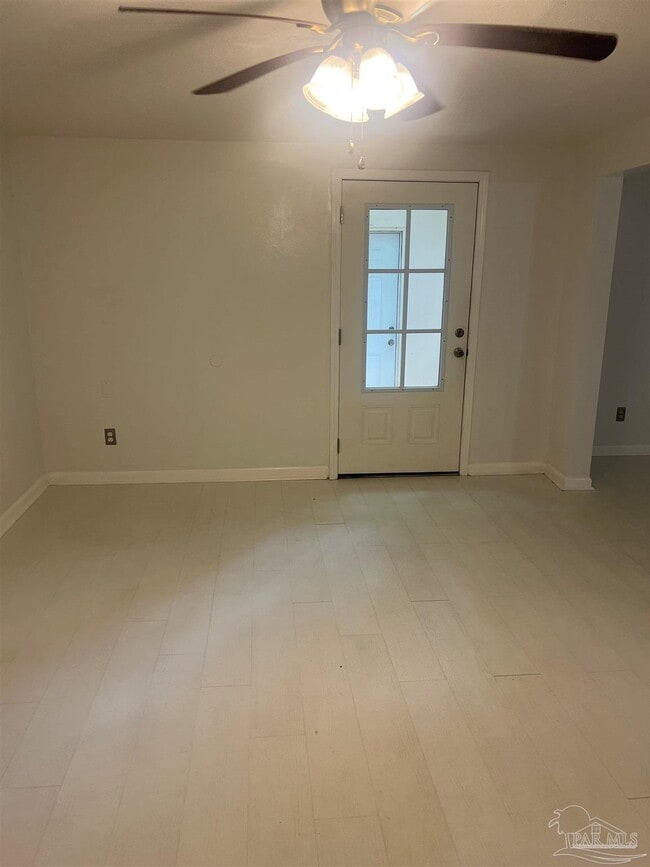 Building Photo - 7150 Dogwood Terrace Dr