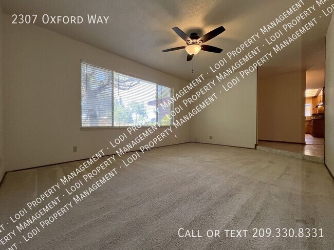 Building Photo - 2307 Oxford Way