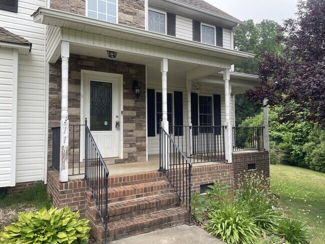 Building Photo - 1185 Eller Wood Dr