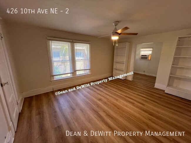 Building Photo - Old NE Apt 2/1 - For Rent