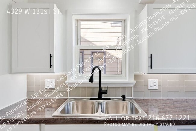 Building Photo - 4329 W 131st St