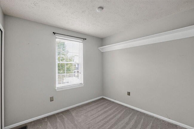 Building Photo - 6003 Bobcat Ct