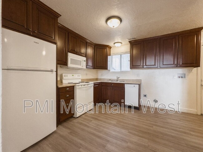 Building Photo - 2013 Nevada Cir