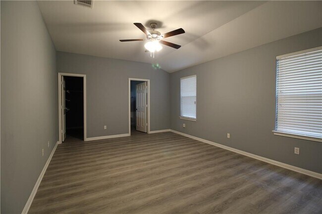 Building Photo - 11505 Oltons Bluff Cove