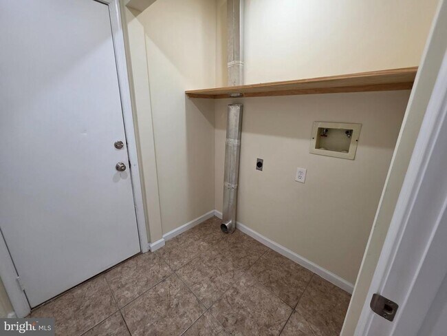 Building Photo - 1412 Woodmill Dr