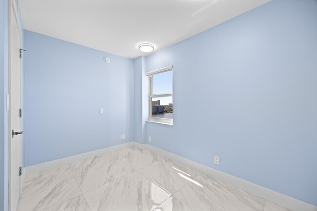 Building Photo - 137 Golden Isles Dr