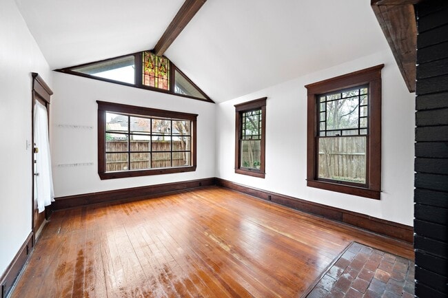 Building Photo - 1517 Indiana St