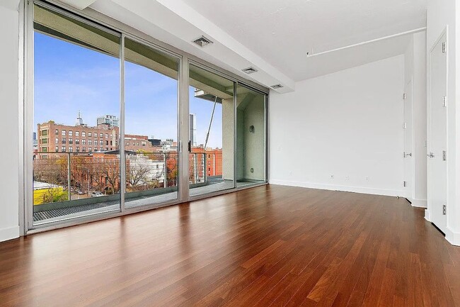 Building Photo - 99 Gold Street