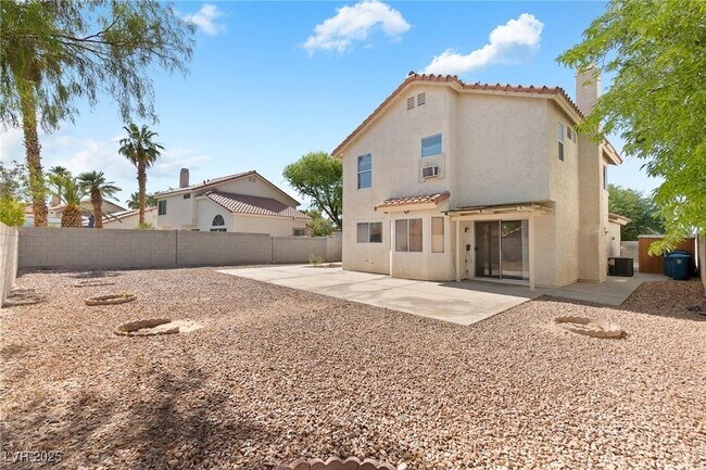 Building Photo - 497 Coco Palms Ave