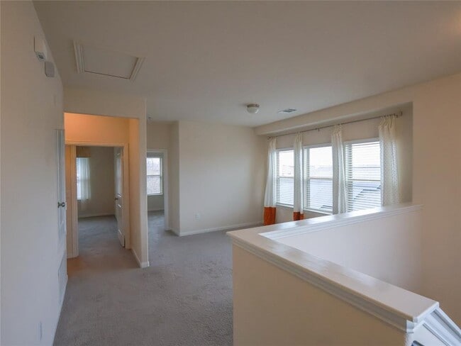 Building Photo - 14008 Madrigal Ln