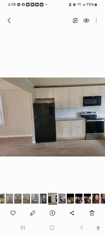 Building Photo - 11200 Pine Grove Ave