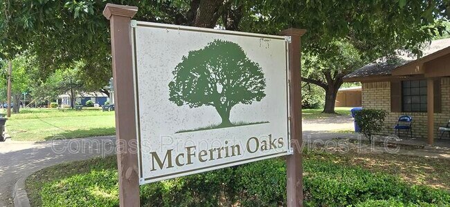 Primary Photo - 3019 McFerrin Ave