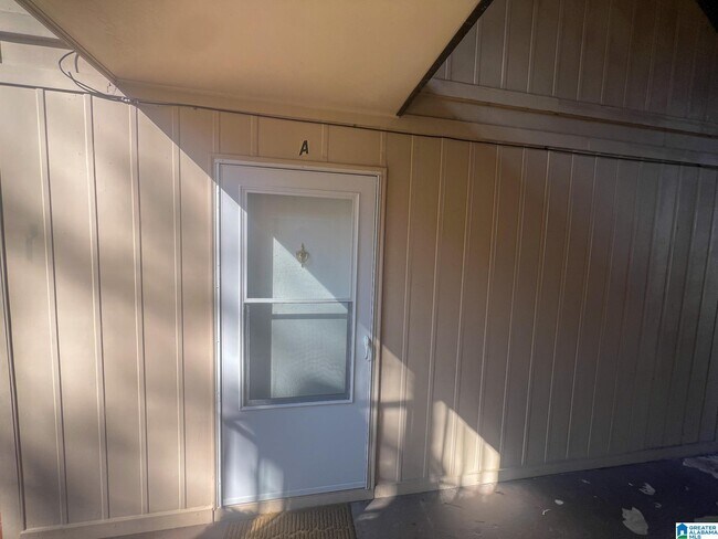 Building Photo - 157 Old Montgomery Hwy