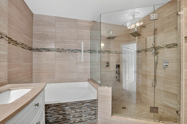 Building Photo - 6769 Montego Bay Blvd