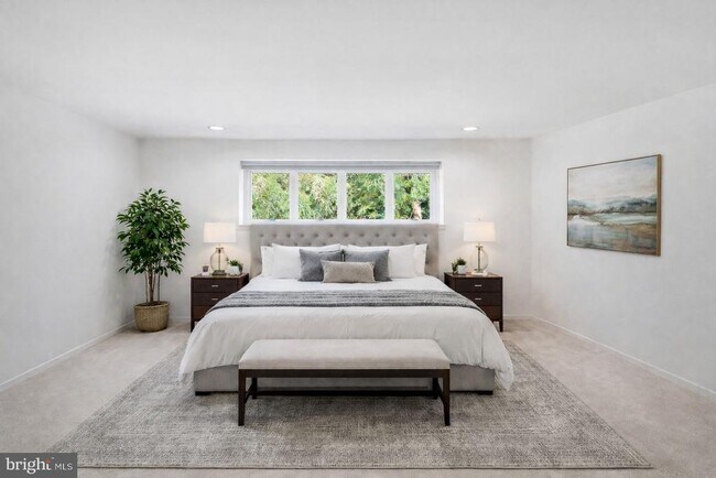 Building Photo - 1 Springer Ct