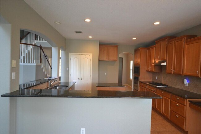 Building Photo - 1705 Lions Den