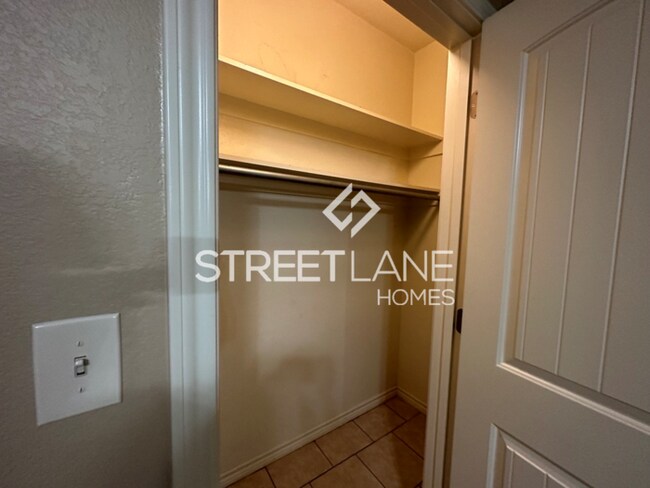 Building Photo - Charming 2 Bedroom in Texarkana!