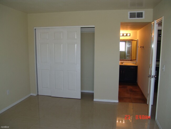 Building Photo - 2 br, 2.5 bath Condo - 1645 West Baseline ...