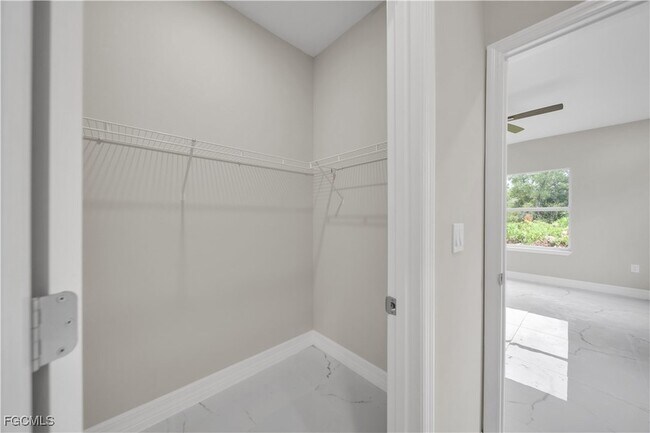 Building Photo - 543 McArthur Blvd