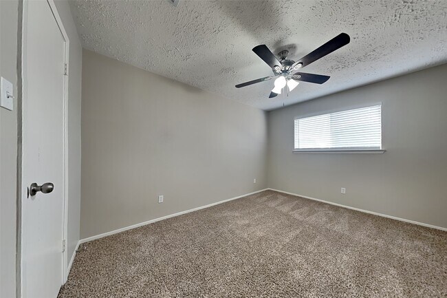 Building Photo - 4823 Owens Creek Ln