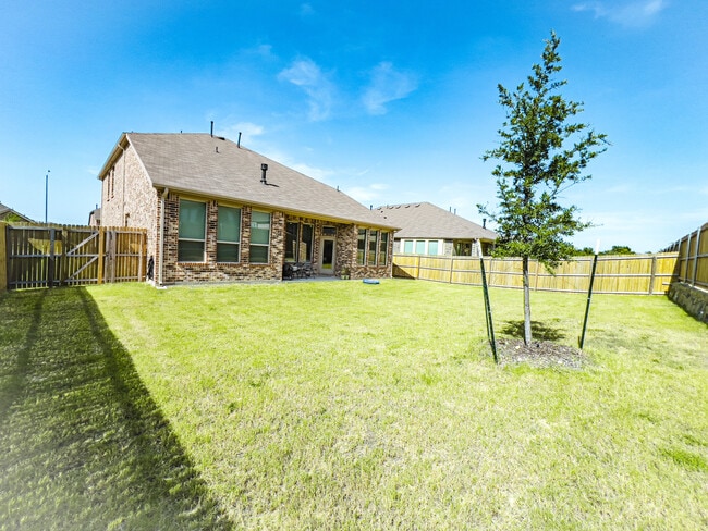 Building Photo - 2533 Olvera Ct