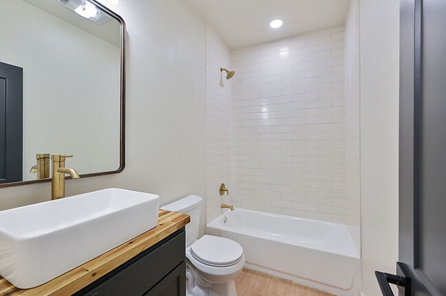 Building Photo - 23900 Old Hwy 6