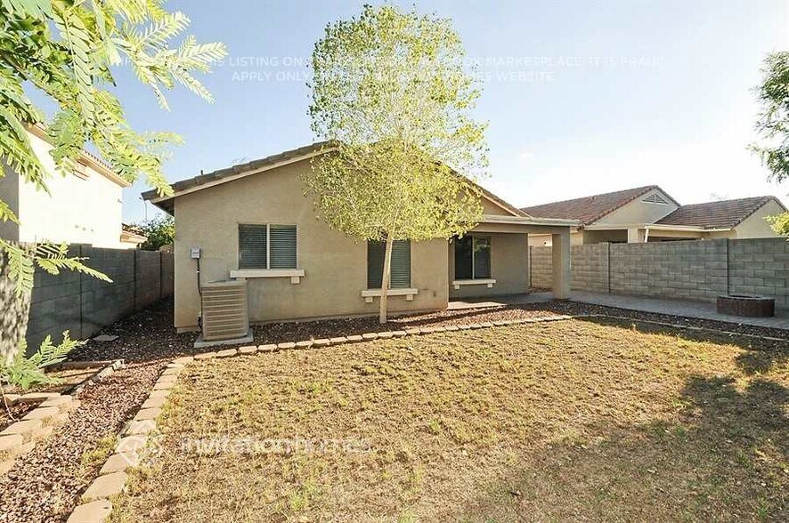 Building Photo - 17838 W Ventura St