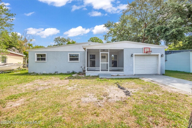 Building Photo - 1306 S Lakemont Dr