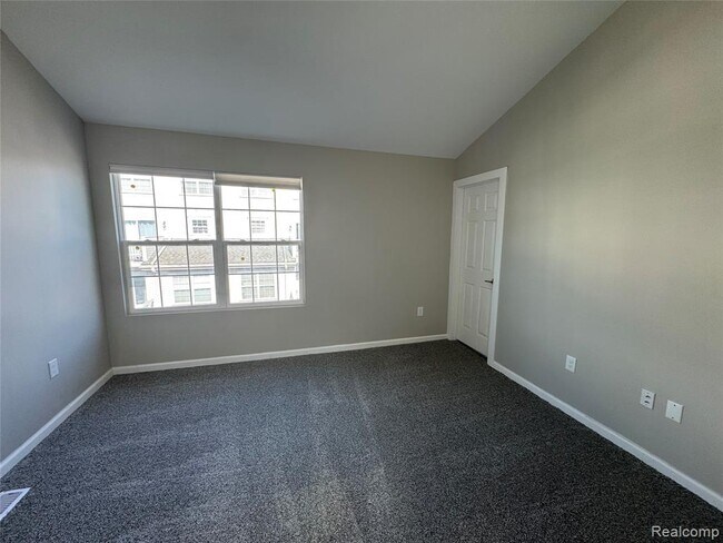 Building Photo - 115 Georgetown Square N