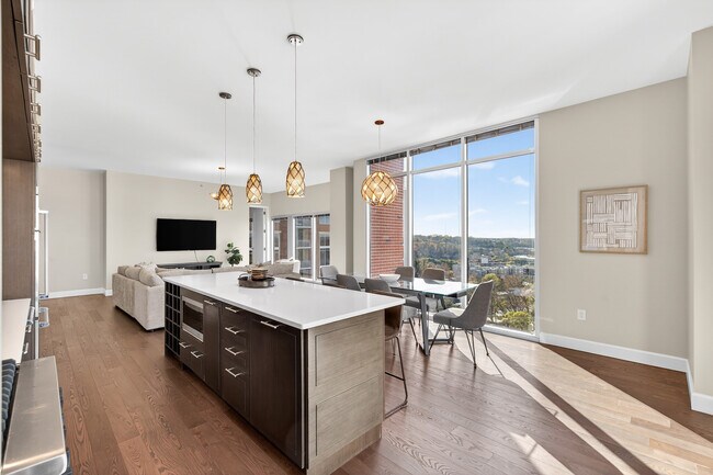 Building Photo - 1820 Peachtree St NW