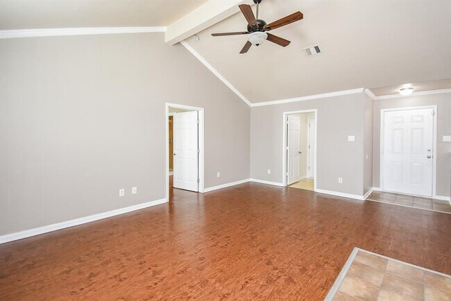 Building Photo - 6902 Manor Terrace Ln