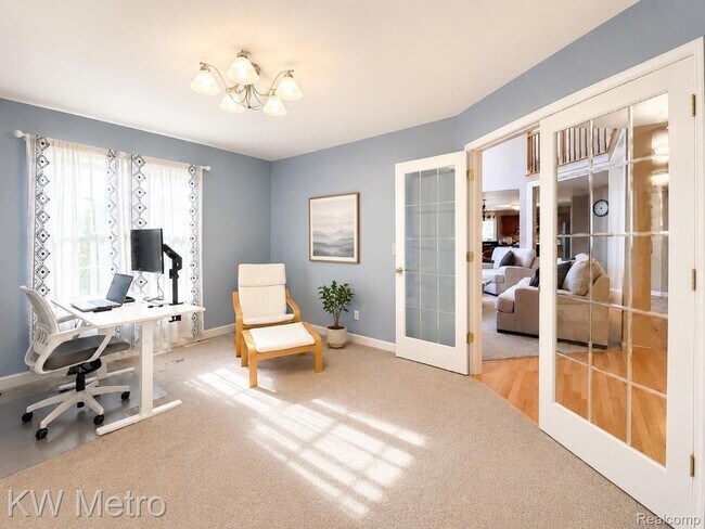 Building Photo - 1176 Cadmus Dr