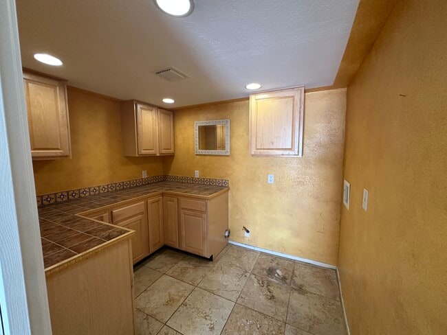 Building Photo - 351 Peaceful Ct