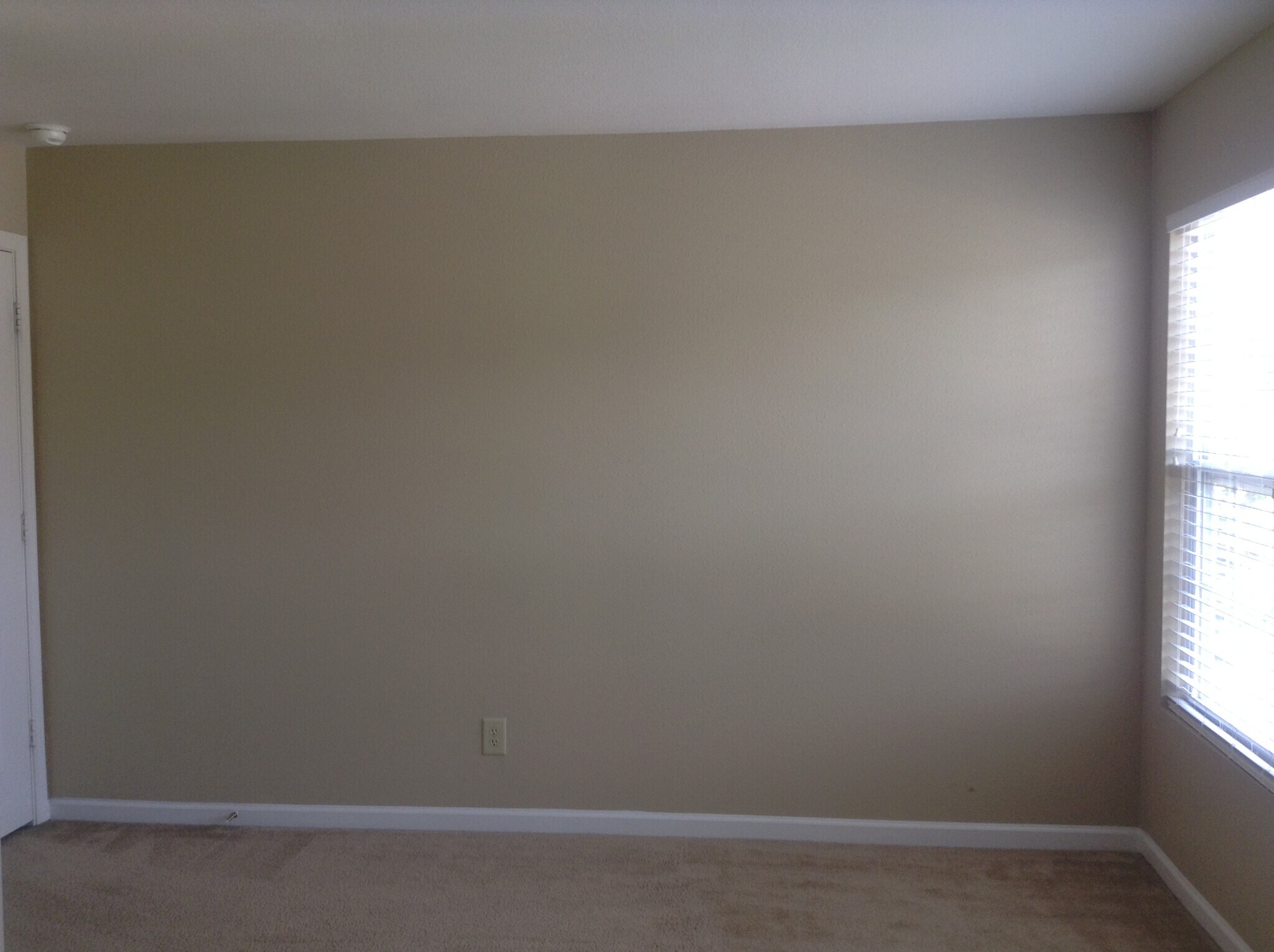 Building Photo - 14237 Luscombe Farm Rd